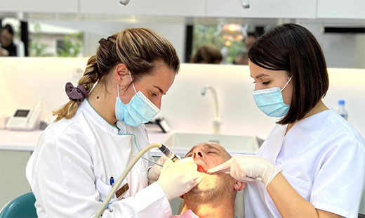 dentisti-a-tirana-dottoressa-luela-mamaj-odontoiatra